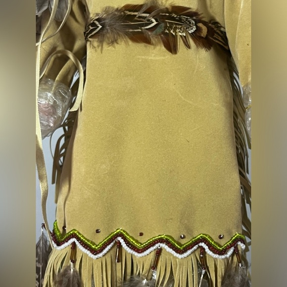 Paradise Galleries Spirit Of Peace Fine Porcelain Doll Indian Pocahontas Inspire - Picture 8 of 10